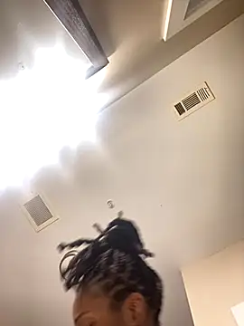 Snapshot of theprettysoles chatting on December 2025 03:44:01 PM theprettysoles online show from December 2025 03:44:01 PM