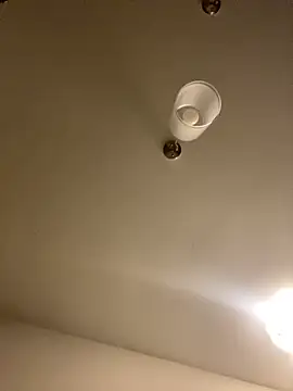 Snapshot of theprettysoles chatting on December 2025 11:42:02 PM theprettysoles online show from December 2025 11:42:02 PM