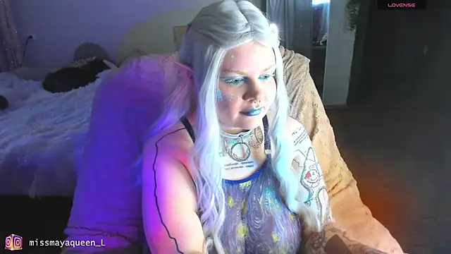 Snapshot of missmayaqueen chatting on July 2026 12:35:02 PM missmayaqueen online show from July 2026 12:35:02 PM