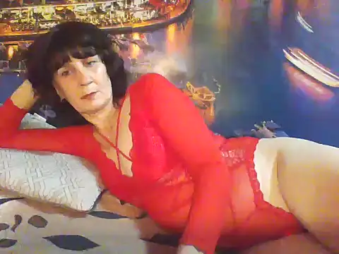 Snapshot of Laura_Kiss chatting on October 2025 04:08:02 PM Laura Kiss online show from October 2025 04:08:02 PM