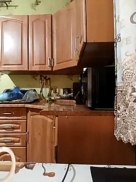 Laura Kiss online show from February 2026 04:07:01 PM