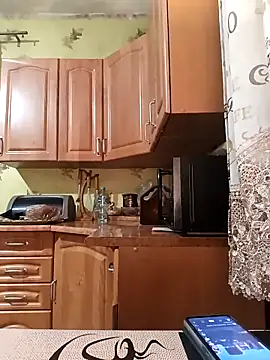 Laura Kiss online show from February 2026 04:09:02 PM