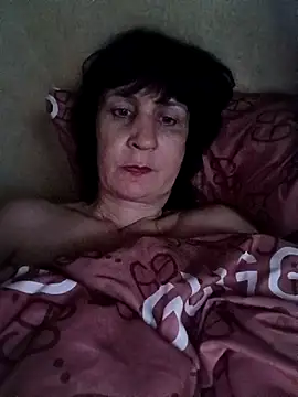 Laura Kiss online show from April 2026 09:43:01 PM