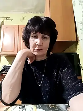 Snapshot of Laura_Kiss chatting on March 2025 04:50:02 PM Laura Kiss online show from March 2025 04:50:02 PM