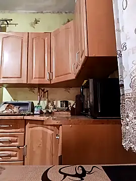 Laura Kiss online show from March 2026 04:17:01 PM