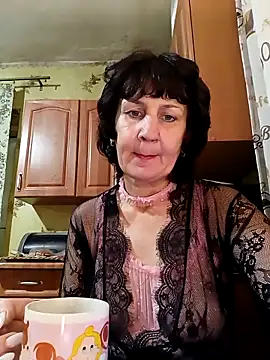 Laura Kiss online show from December 2025 03:05:02 PM