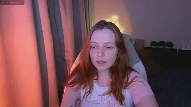 Snapshot of Hanna_melon chatting on February 2025 09:48:02 PM Hanna melon online show from February 2025 09:48:02 PM