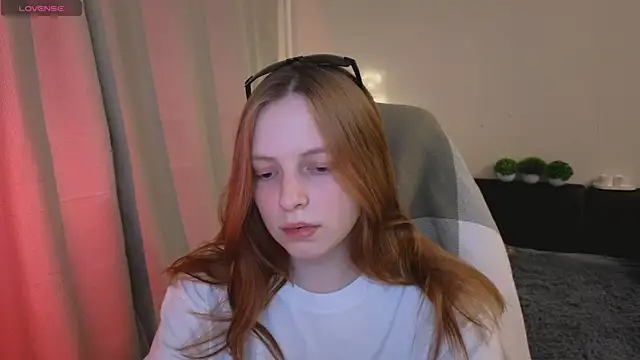 Snapshot of Hanna_melon chatting on February 2025 05:05:02 PM Hanna melon online show from February 2025 05:05:02 PM