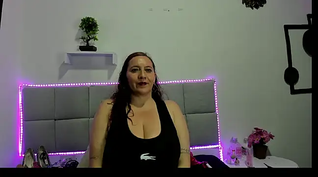 Snapshot of Madisson_Housse chatting on March 2025 08:26:01 AM Madisson Housse online show from March 2025 08:26:01 AM