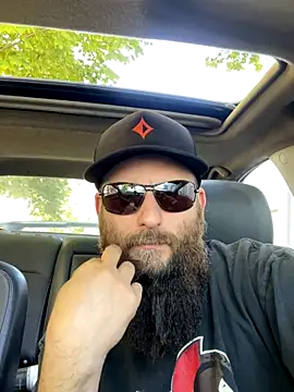 MasterMike2030 online show from October 2025 05:47:01 PM