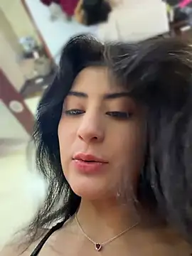 fiorella paris online show from April 2026 04:52:02 PM