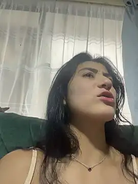 fiorella paris online show from April 2026 09:21:02 PM