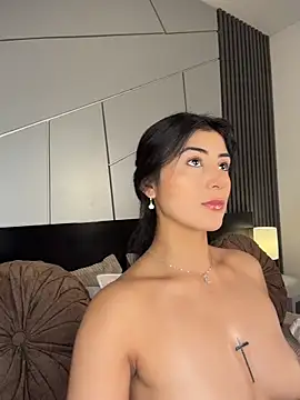 fiorella paris online show from February 2026 09:03:01 PM