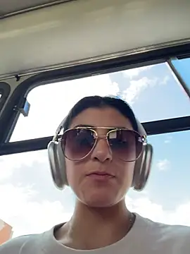 fiorella paris online show from February 2026 07:36:01 PM