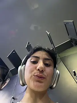 fiorella paris online show from March 2026 02:09:02 PM