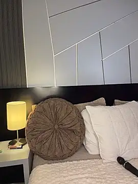 fiorella paris online show from April 2026 09:31:01 PM