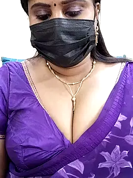 Snapshot of Queenflowerr chatting on March 2025 04:47:01 PM Queenflowerr online show from March 2025 04:47:01 PM