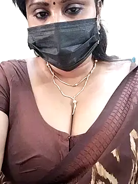 Snapshot of Queenflowerr chatting on March 2025 10:17:01 AM Queenflowerr online show from March 2025 10:17:01 AM