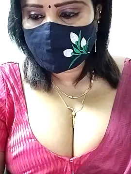 Snapshot of Queenflowerr chatting on September 2025 04:44:01 AM Queenflowerr online show from September 2025 04:44:01 AM