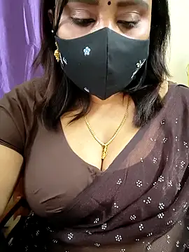 Queenflowerr online show from March 2026 03:15:01 PM