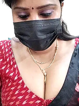 Snapshot of Queenflowerr chatting on March 2025 02:30:02 AM Queenflowerr online show from March 2025 02:30:02 AM