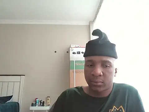 Snapshot of sydmanyoba chatting on October 2025 06:01:01 AM sydmanyoba online show from October 2025 06:01:01 AM