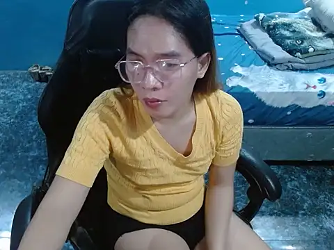 Snapshot of Asianpinaybeauty_yam007 chatting on October 2025 08:28:02 PM Asianpinaybeauty yam007 online show from October 2025 08:28:02 PM