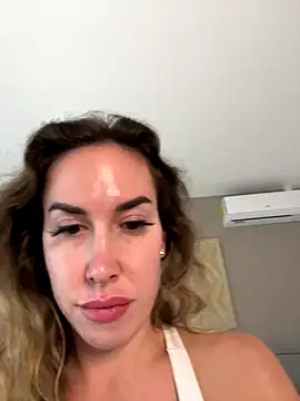 veronikawithDDDs online show from November 2025 07:47:02 PM