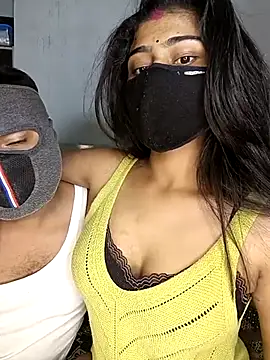 Love-N online show from November 2025 05:17:02 PM