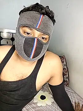 Love-N online show from November 2025 12:31:01 AM