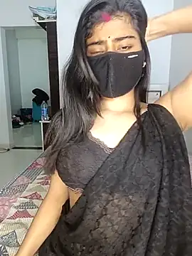 Love-N online show from October 2025 07:14:01 PM