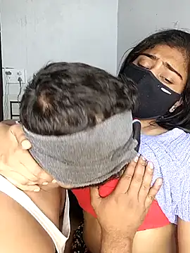 Love-N online show from January 2026 04:32:01 PM