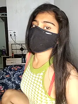 Love-N online show from December 2025 10:46:02 PM