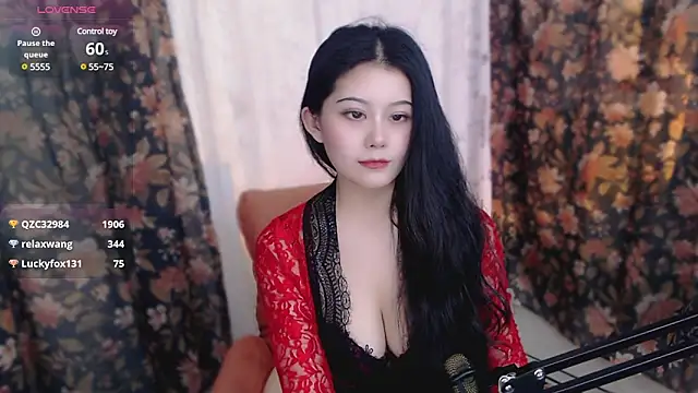 Snapshot of cat-lady-6688 chatting on March 2025 05:38:02 AM cat-lady-6688 online show from March 2025 05:38:02 AM