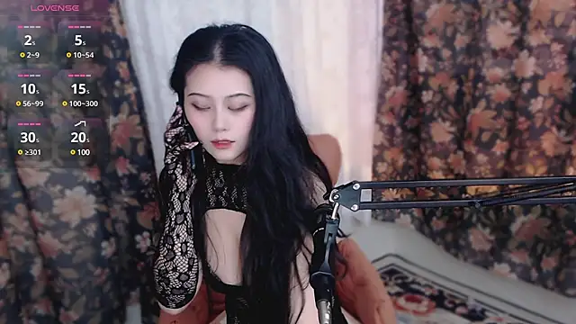 Snapshot of cat-lady-6688 chatting on March 2025 10:18:02 AM cat-lady-6688 online show from March 2025 10:18:02 AM