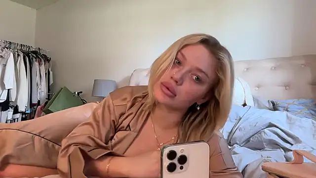 blissdimicco online show from April 2026 09:58:02 AM