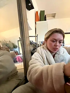 blissdimicco online show from December 2025 11:53:01 AM