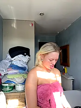 blissdimicco online show from September 2025 11:38:02 AM