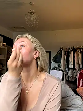 blissdimicco online show from October 2025 09:39:01 AM