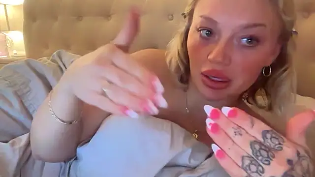 blissdimicco online show from February 2026 10:33:02 PM