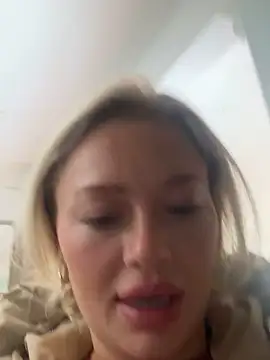 blissdimicco online show from October 2025 11:42:01 AM