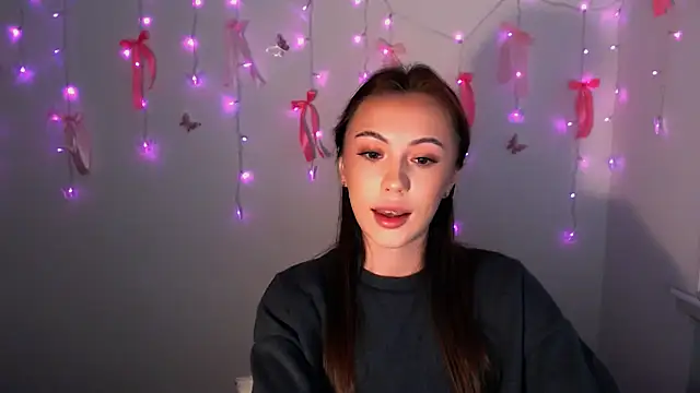 Nikonara Love online show from December 2025 01:36:01 PM