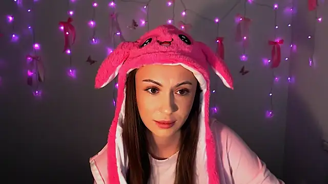 Nikonara Love online show from December 2025 01:24:02 PM