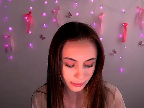 Nikonara Love online show from May 2026 11:47:02 AM
