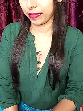 Snapshot of Hot_honey77 chatting on March 2025 03:19:01 AM Hot honey77 online show from March 2025 03:19:01 AM