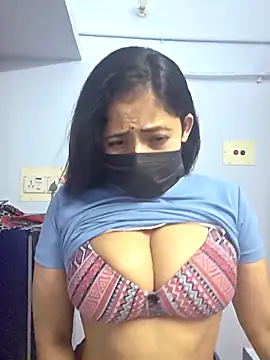 Snapshot of Hot_honey77 chatting on September 2025 11:39:02 AM Hot honey77 online show from September 2025 11:39:02 AM