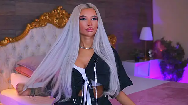 Juicy Jessye online show from May 2026 07:44:02 PM