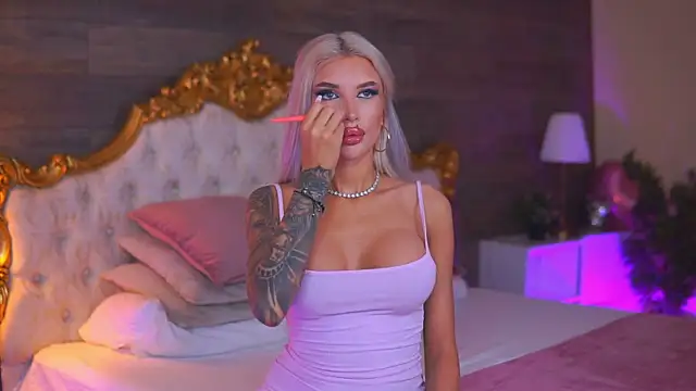 Juicy Jessye online show from May 2026 07:50:02 PM