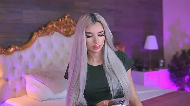 Juicy Jessye online show from October 2025 07:47:02 PM