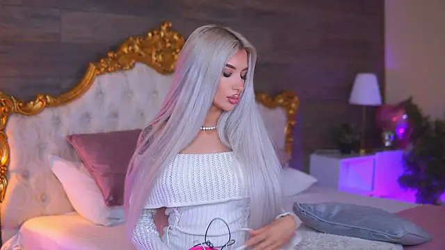 Juicy Jessye online show from March 2026 08:40:01 PM